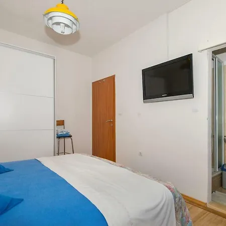 Apartment Capital Blue Moon *